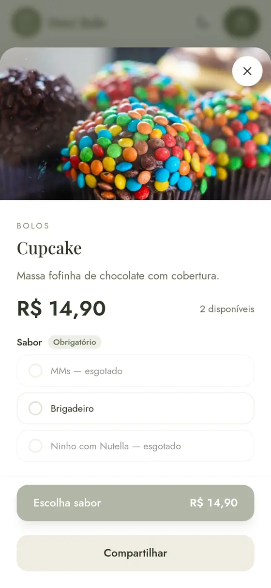 Cupcake aberto na Doce Bolo com o grupo de sabores marcado como obrigatório e dois sabores esgotados.